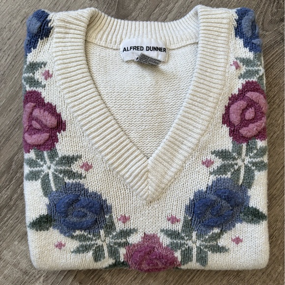 Vintage Alfred Dunner floral V-neck sweater - Picture 3 of 6